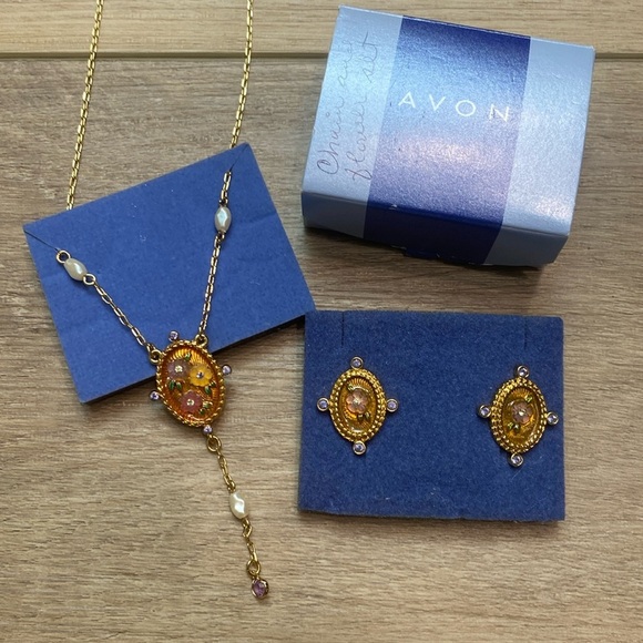 Vintage Avon Flower "Y" Necklace and Earrings‎ Set Coquette - Picture 1 of 8